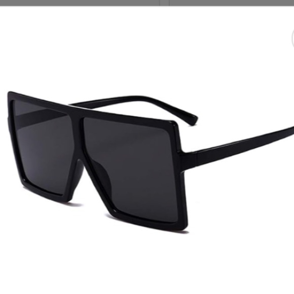 Sunglasses oversized trendy